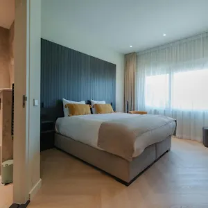 Отель Boutique Herbergh Amsterdam Airport Free Parking Бадхоеведорп